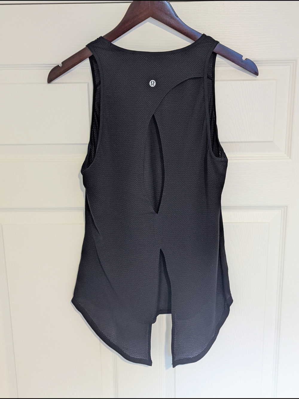 Lululemon Black Open Tie Back Tank Top Mesh Keyhole Cutout Breathable Yoga